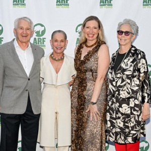 Jeff Tarr, Barbarbara Washkowitz, Amy Tarr and Patsy Tarr. Photo by Andrew Werner.