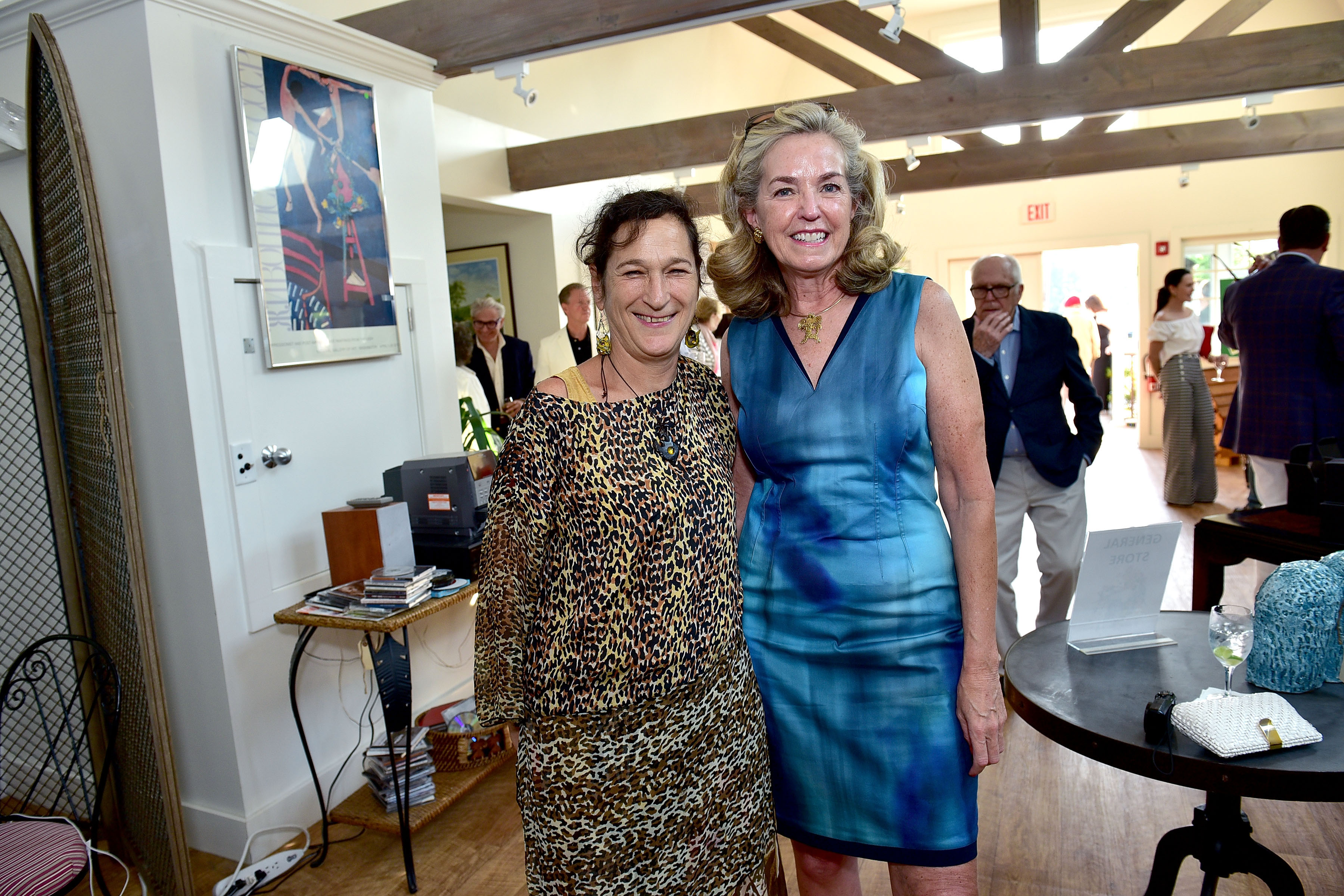 Kimberly Goff, Julia Cahill==
Animal Rescue Fund of the Hamptons 6th Annual Thrift Shop Designer Showhouse==
ARF Thrift & Treasure Shop, New York==
May 28, 2016==
Â©Patrick McMullan==
Photo-Sean Zanni/PMC==