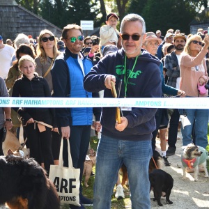 Majo Prazenec, one of ARF's top fundraisers last  year cuts the ribbon to start this year's walk!
