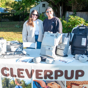 Cleverpup - Dog Walk Sponsor. Photo by Lisa Tamburini.