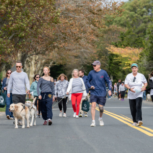 Heading to Main Beach. Photo by Lisa Tamburini.