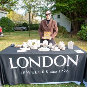 London Jewelers and Rescue Paw Foundation - event sponsor. Photo by Lisa Tamburini.