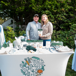 Farmstand Fido - event sponsor. Photo by Lisa Tamburini.