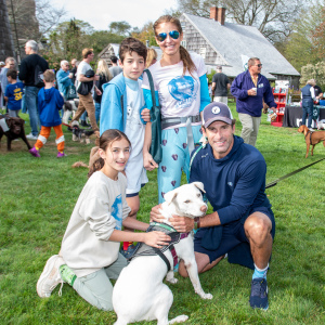 Dylan Lauren, Paul Arrouet, Cooper, Kingsley and ARF pup Leelah.  Photo by Lisa Tamburini.