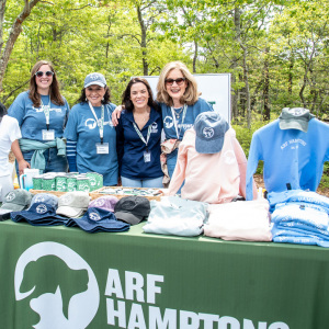 New merch at ARFmart with ARF volunteers Nicole Barylski, Rose Pereg and Edmar Petterson and ARF's Tess Pintchik. Photo by Lisa Tamburini. 